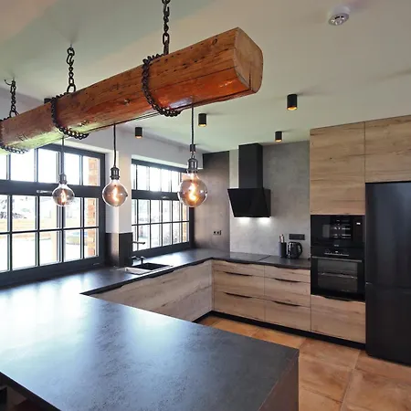 Berg * Rovensko pod Troskami